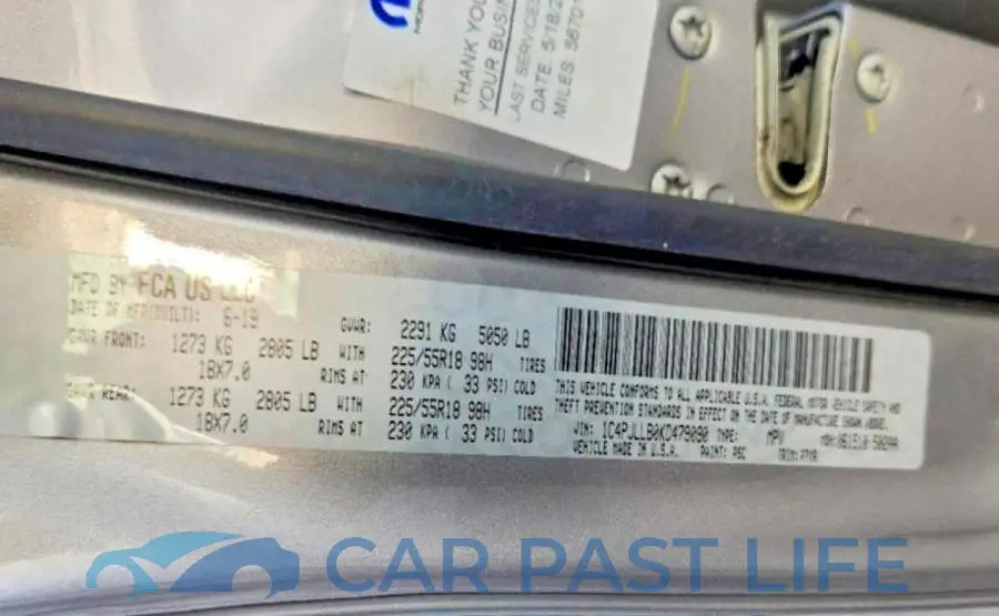 1C4PJLLB0KD479090# 14
