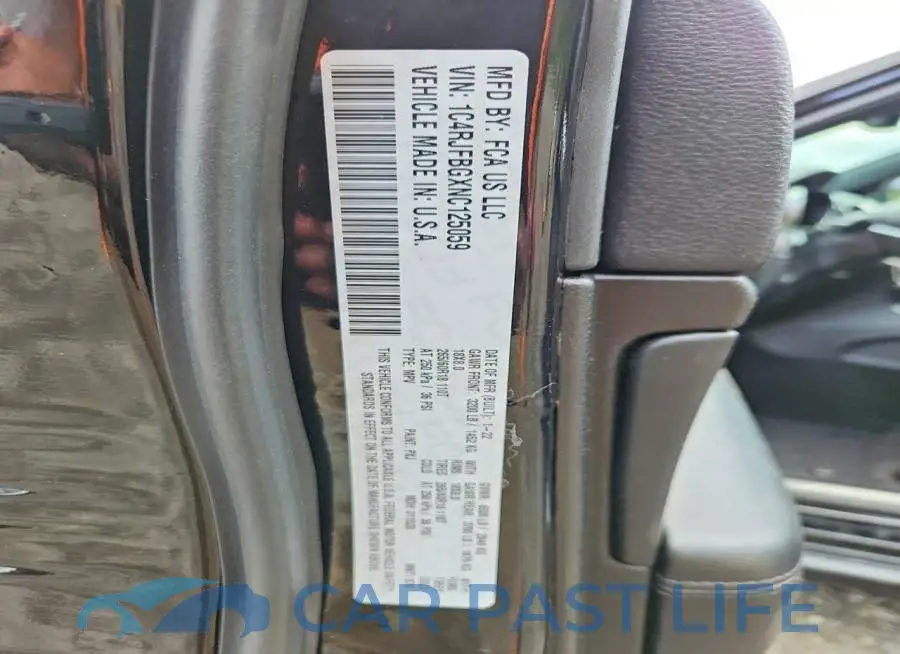1C4RJFBGXNC125059# 13