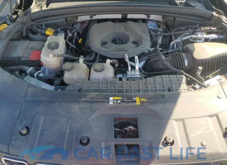 1C4RJYB65RC136754# 12