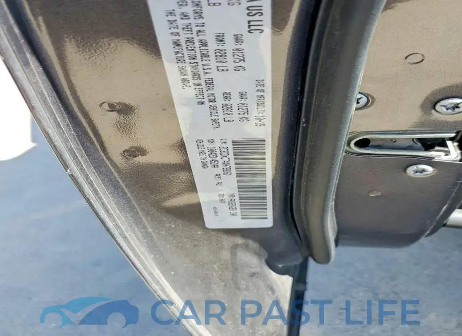 2C3CDXCT4KH738161# 12