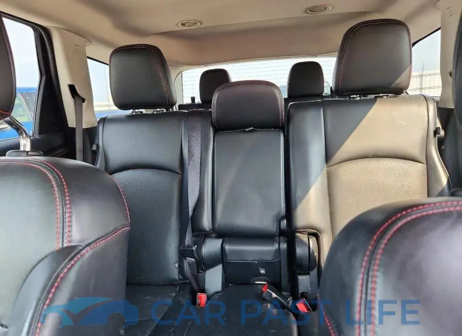 3C4PDDEG3KT687657# 10