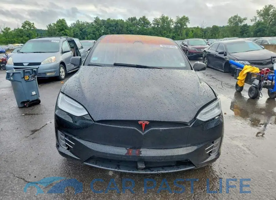 5YJXCDE2XLF219593# 5