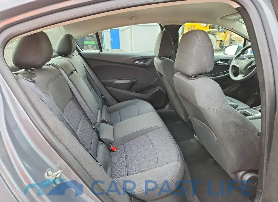 1G1BE5SM0J7145337# 10