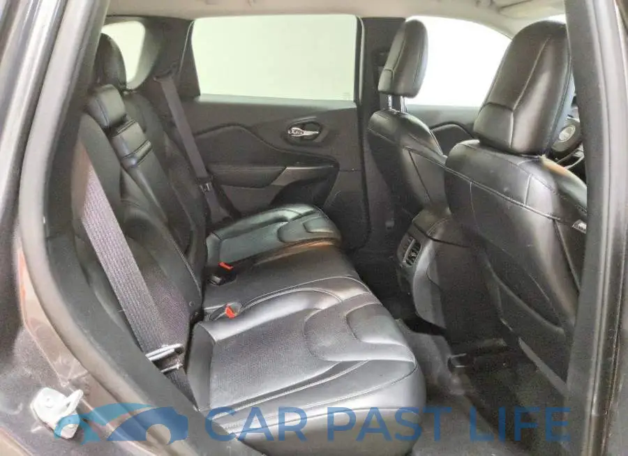 1C4PJMDX3KD310147# 11