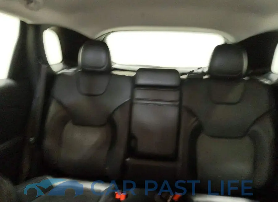 1C4PJMDX3KD310147# 10