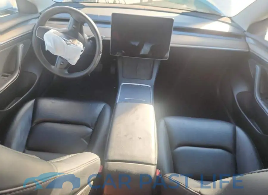 5YJ3E1EA9PF677081# 8