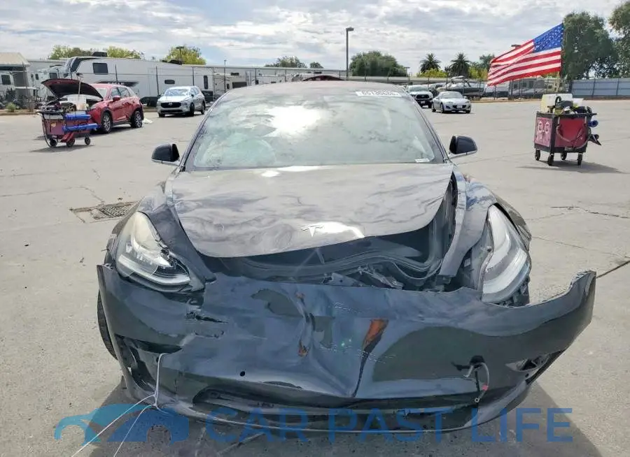 5YJ3E1EB5JF144273# 5