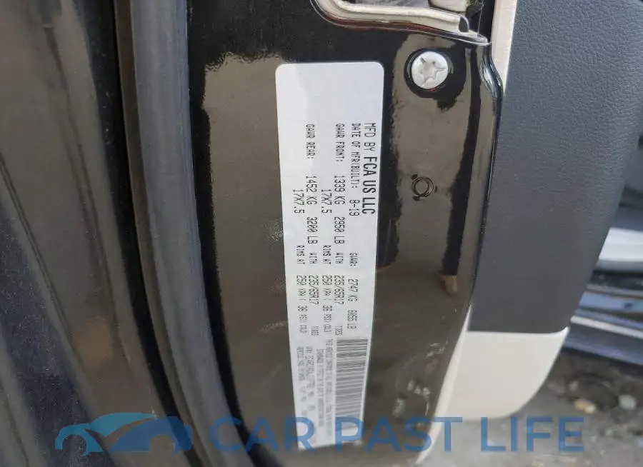 2C4RC1AGXLR107762# 13