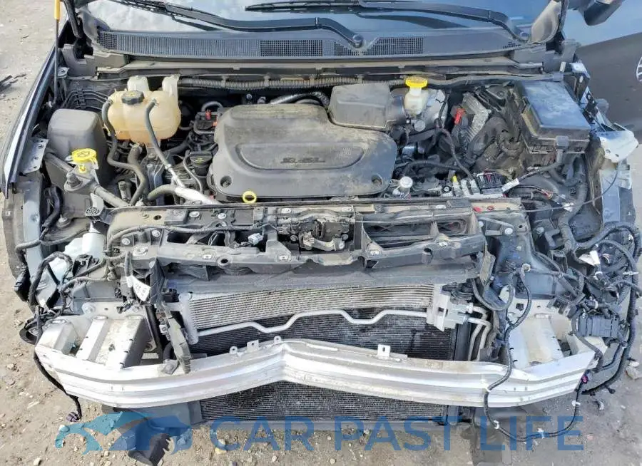 2C4RC1AGXLR107762# 12