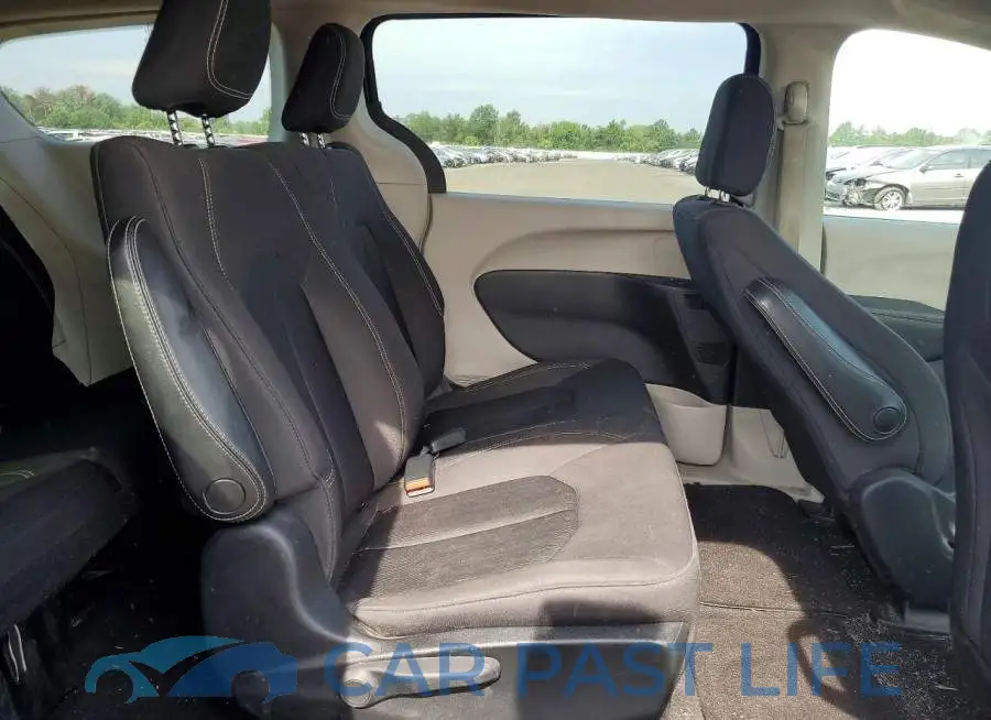 2C4RC1AGXLR107762# 11