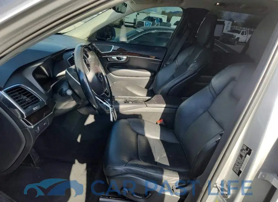 YV4A22PK2K1433329# 7