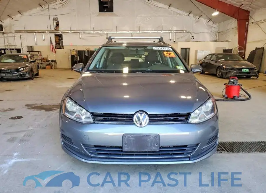 3VW017AU8HM512716# 5