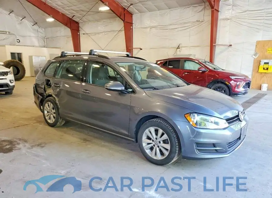 3VW017AU8HM512716# 4