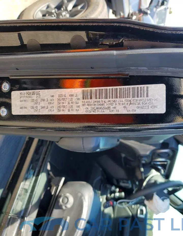 1C4GJXAGXKW564285# 14