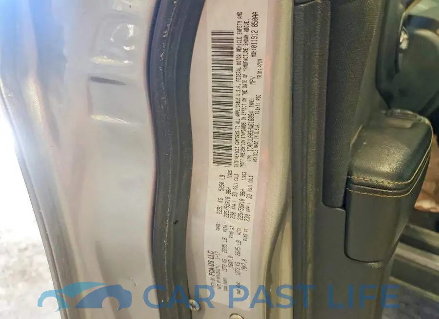 1C4PJLAB3HW616894# 13