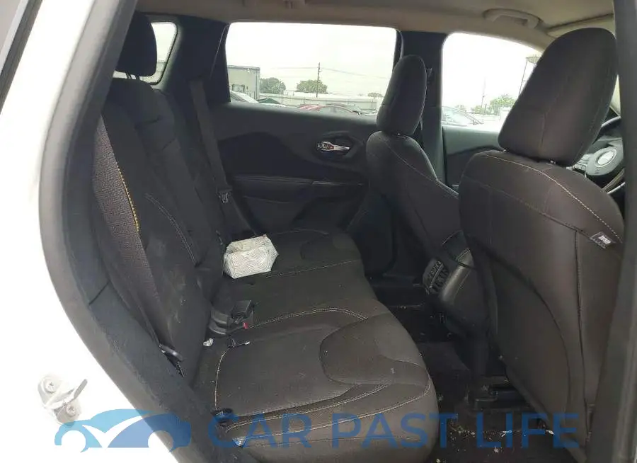 1C4PJLCS5HW535084# 10