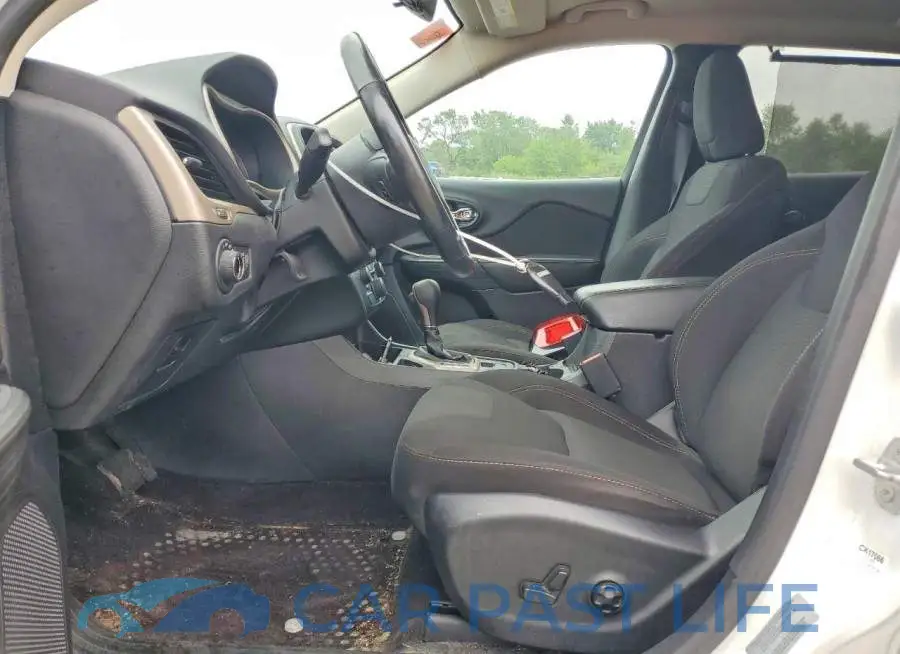 1C4PJLCS5HW535084# 7