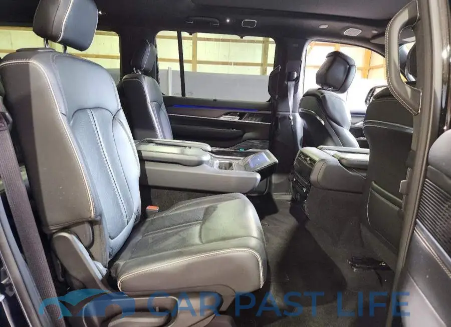 1C4SJSFP3RS181506# 11