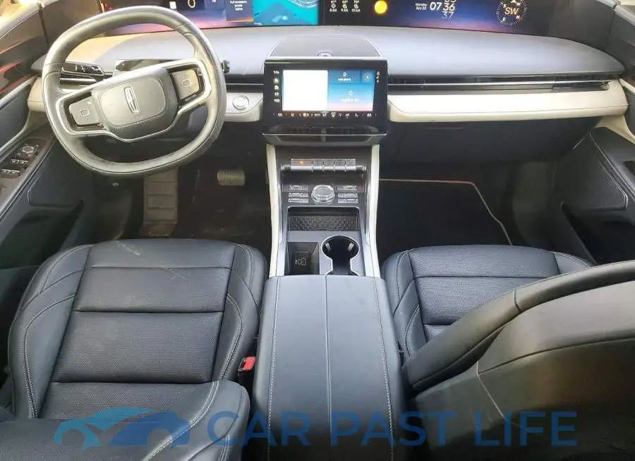 5LMPJ8J45SJ901821# 8