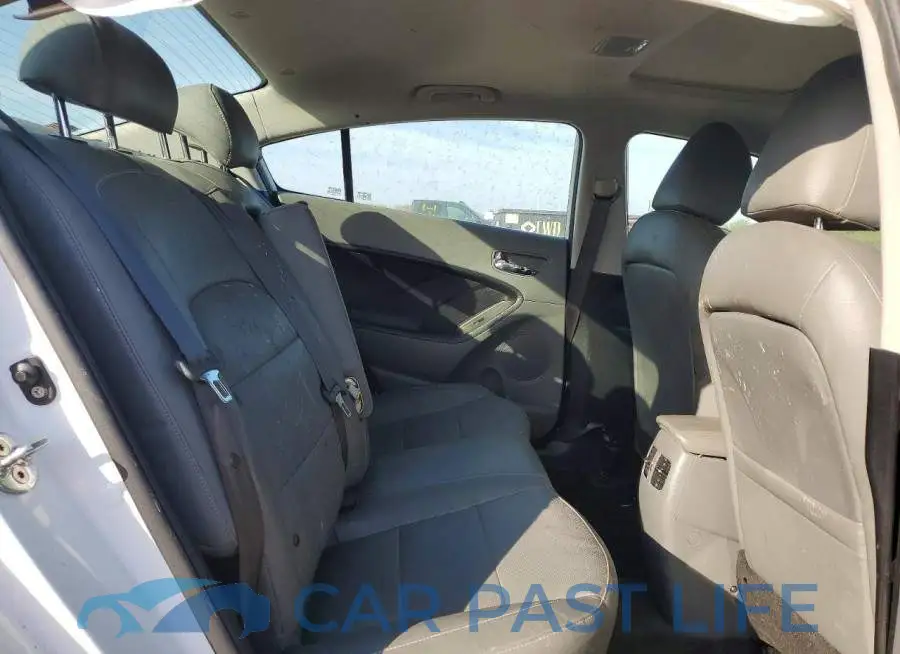 3KPFN4A82HE120876# 10