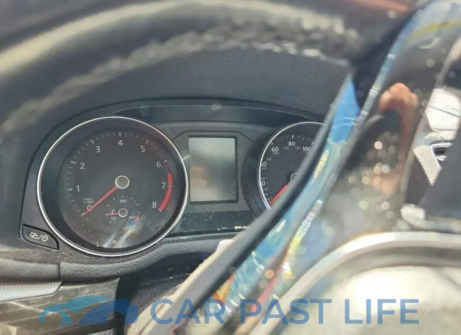 1VWGT7A39HC012937# 9