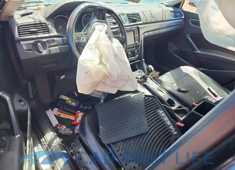 1VWGT7A39HC012937# 8