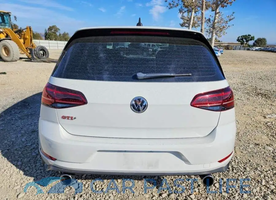 3VW447AU1JM276201# 6