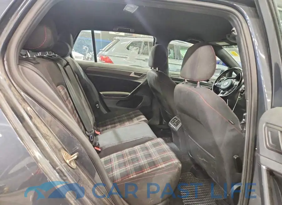 3VW5T7AU5LM016894# 10