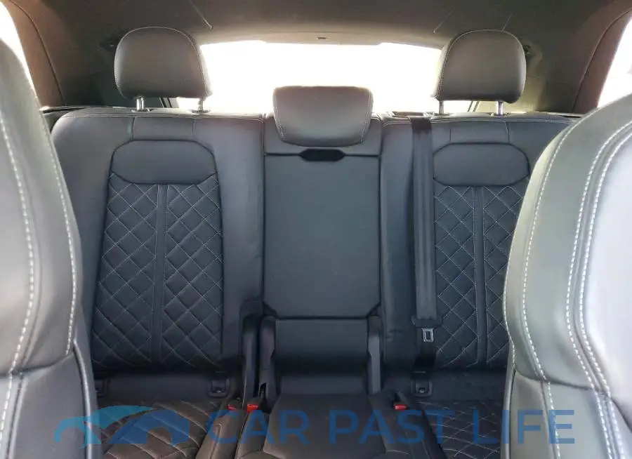WA1CWBF14ND029390# 10