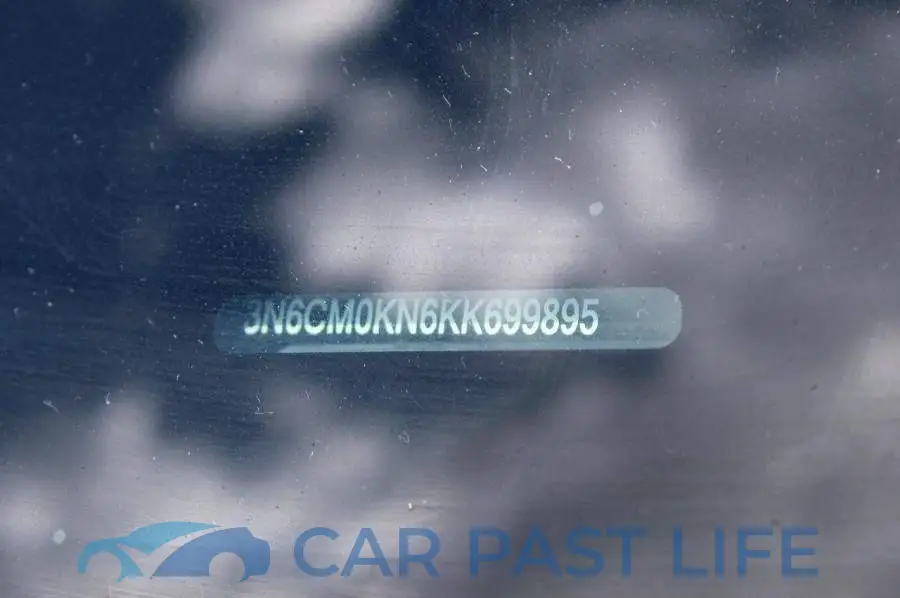 3N6CM0KN6KK699895# 10