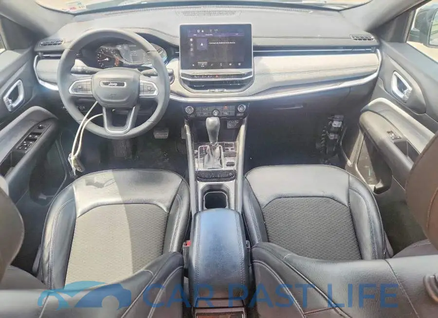 3C4NJDBN1PT526928# 8