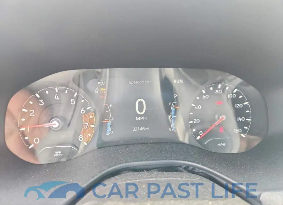 3C4NJDBN1PT526928# 9