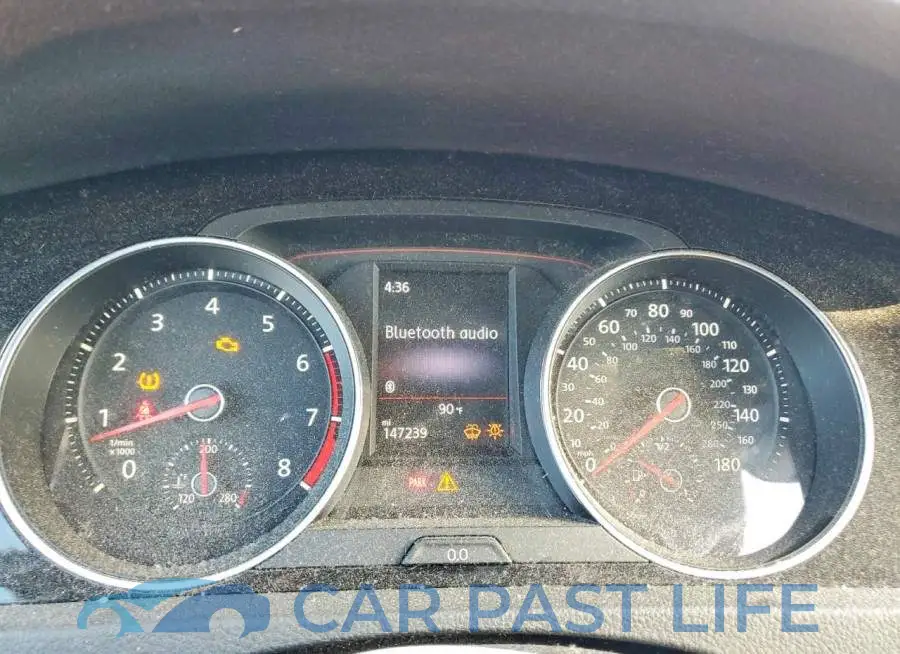 3VW5T7AU4KM004993# 9