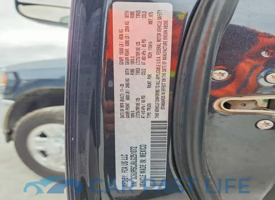 3C6UR5CJ6LG251072# 13