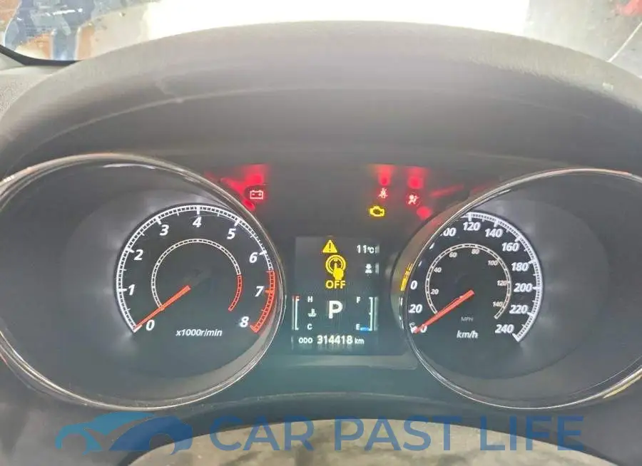 JA4AJ4AW1JZ610475# 9