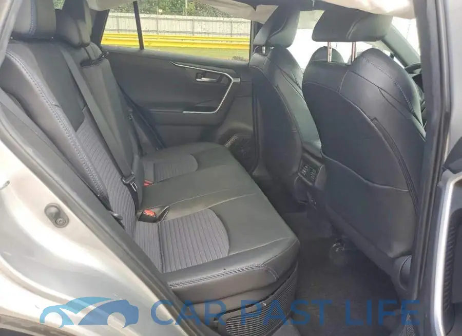 2T3E6RFV6MW027121# 10