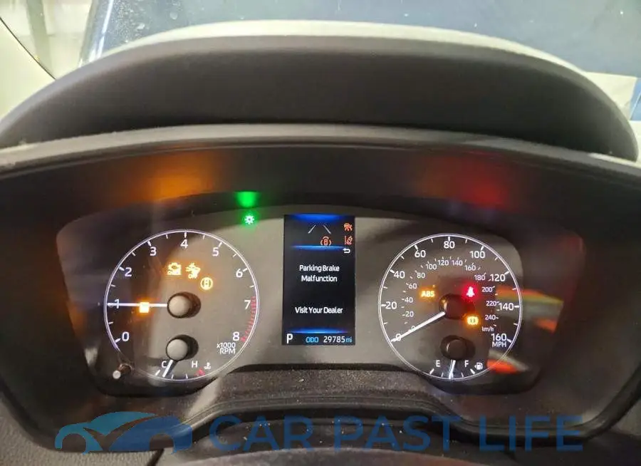 5YFB4MDEXPP075928# 9