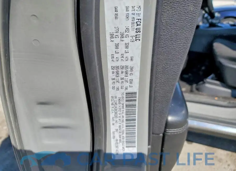 1C4RDJAG3KC802203# 13
