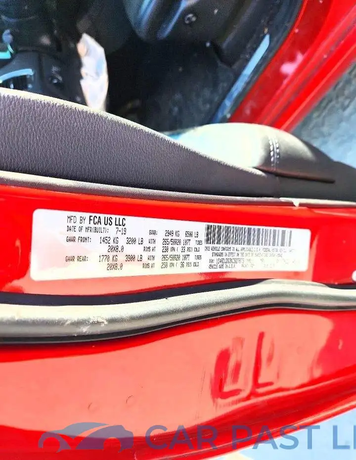 1C4RDJDG3KC827873# 14