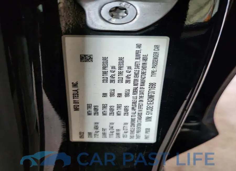 5YJ3E1EA3NF371698# 12