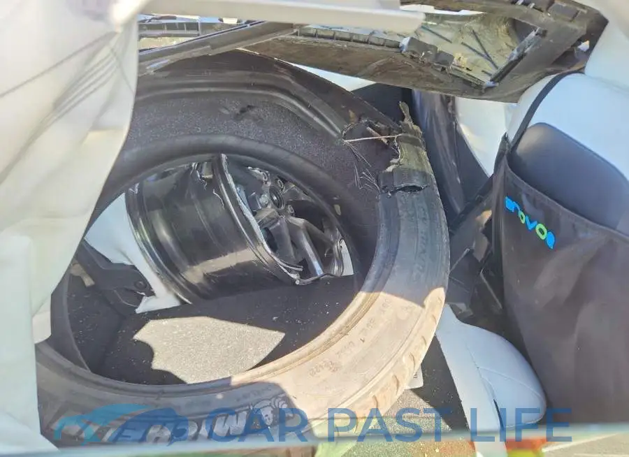 5YJ3E1EAXNF361010# 10