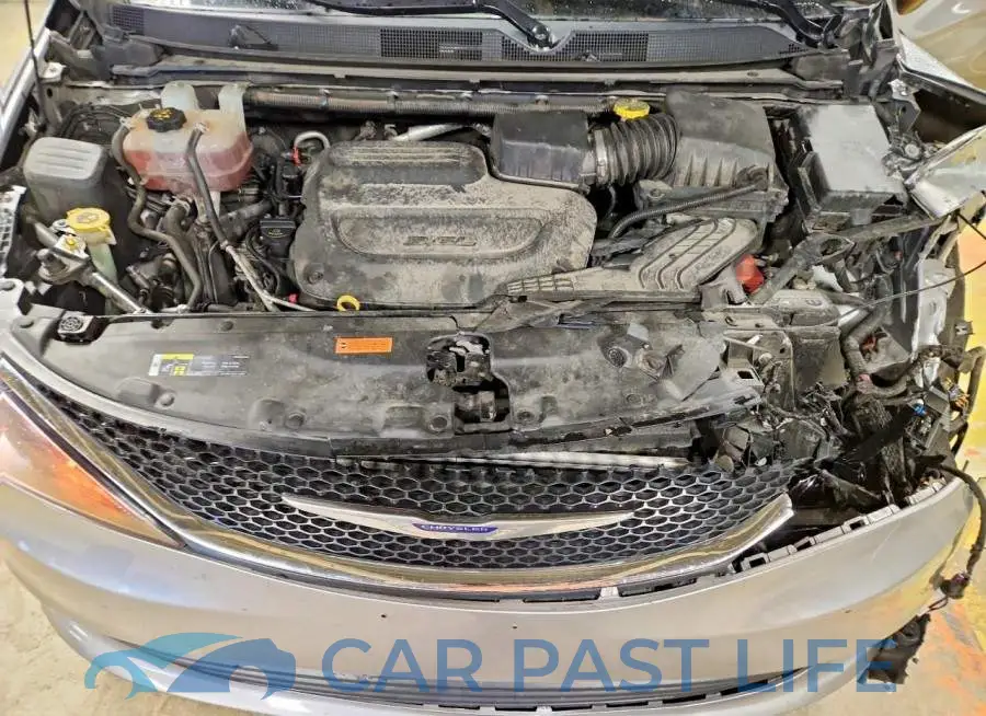 2C4RC1DG2LR264620# 12