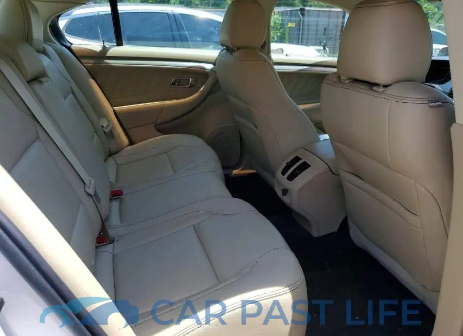 1FAHP2E87KG102579# 10