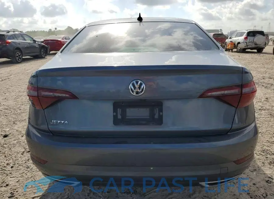 3VWCB7BU8LM035643# 6