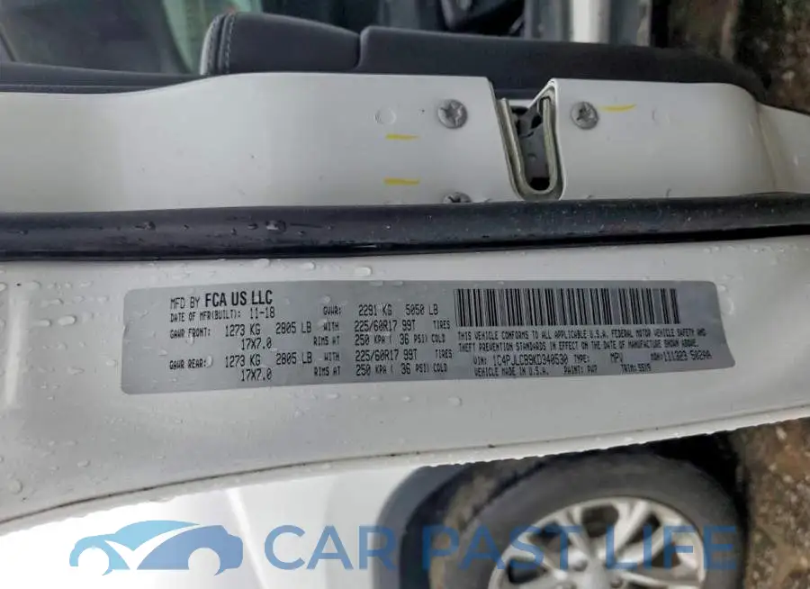 1C4PJLCB9KD340530# 13