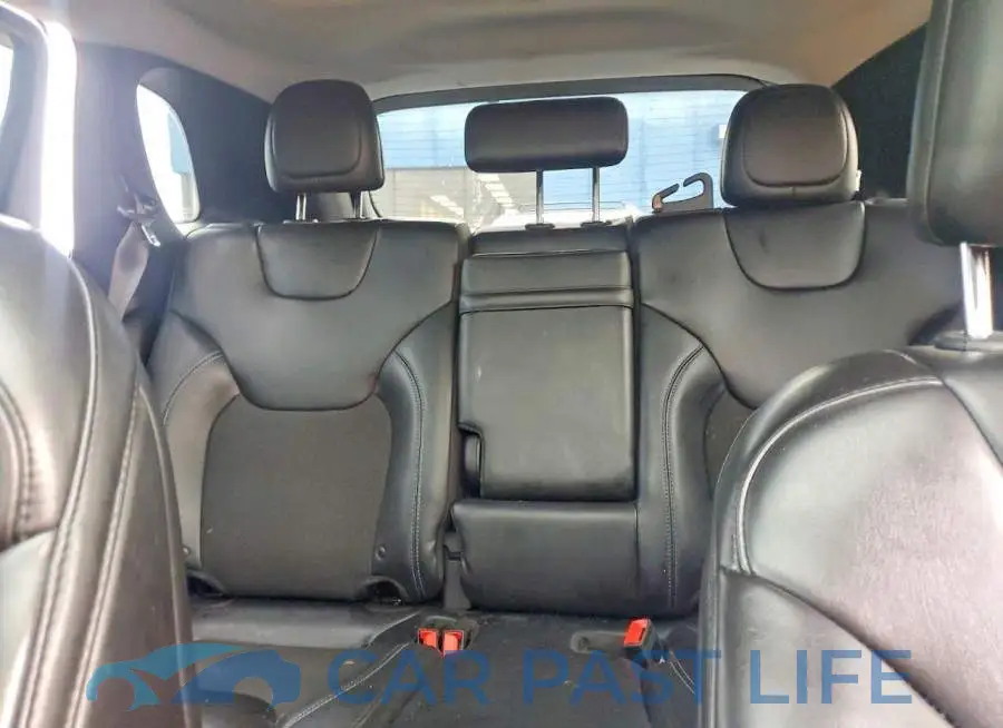 1C4PJLLB6KD384193# 10