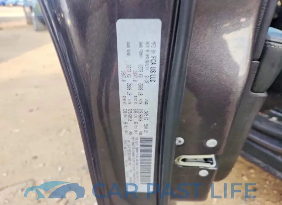 1C4PJMDX2KD134899# 12