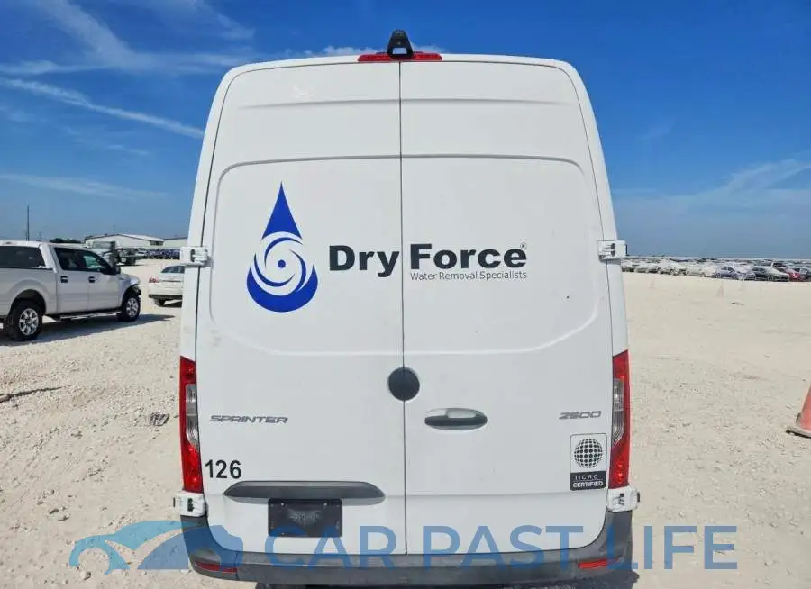 WD3PF0CD0KP027750# 6