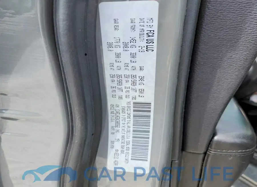 1C4RDJAG3KC685562# 13