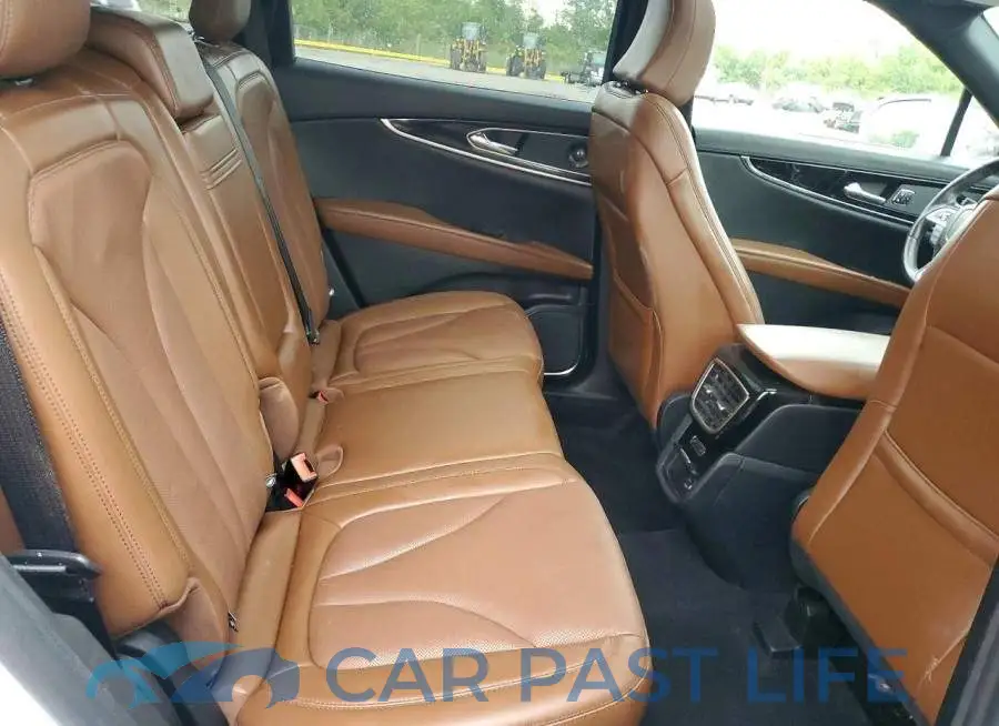 2LMPJ8KP7NBL15050# 11